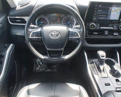 2022 Toyota Highlander Hybrid XLE