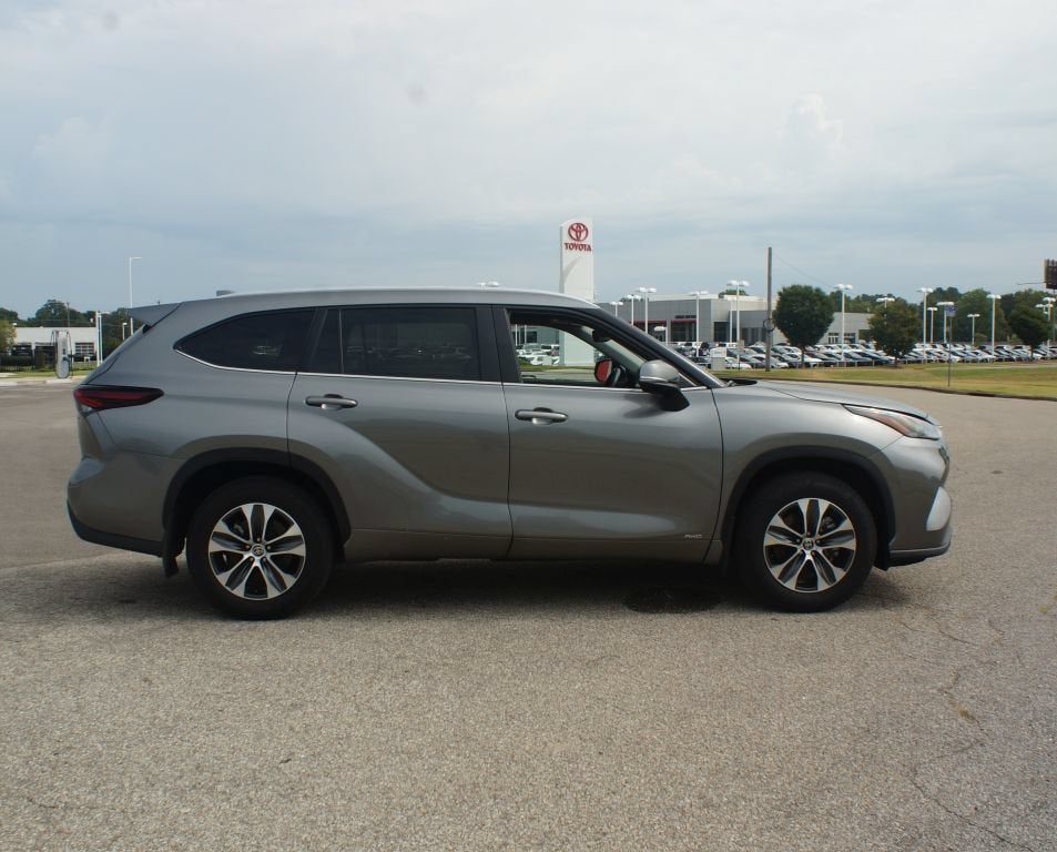 2026 Toyota Highlander Hybrid XLE