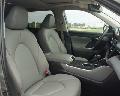2026 Toyota Highlander Hybrid XLE
