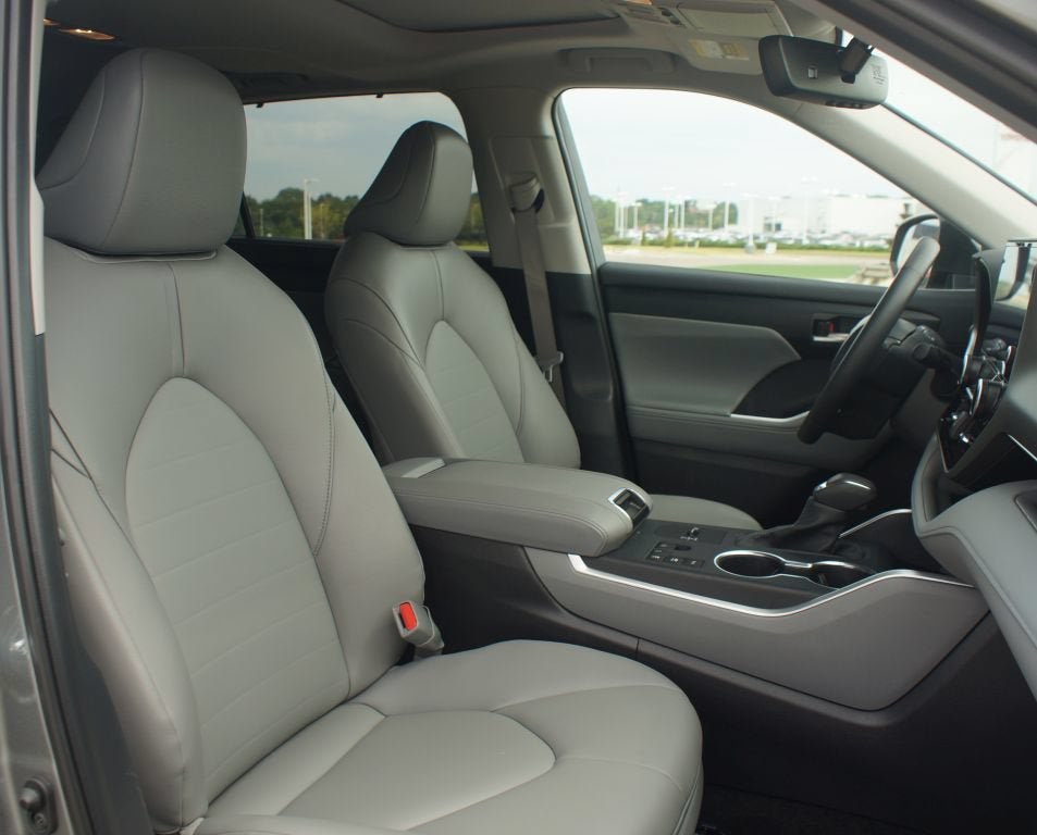 2026 Toyota Highlander Hybrid XLE