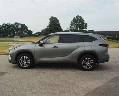2026 Toyota Highlander Hybrid XLE