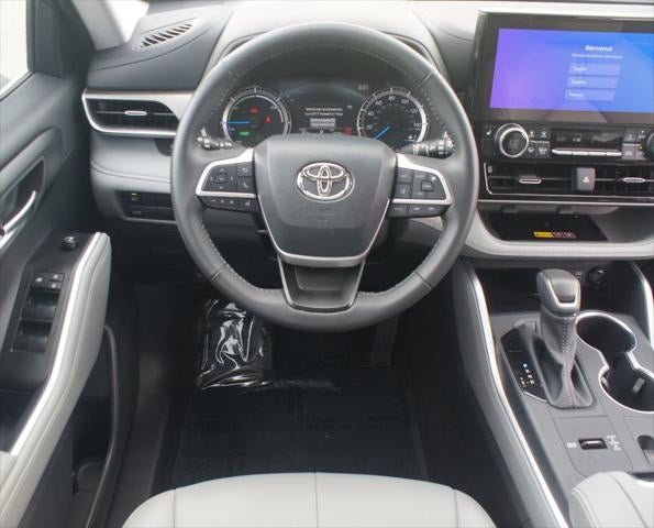2026 Toyota Highlander Hybrid XLE