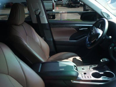 2025 Toyota Highlander Hybrid Limited 25th Edition