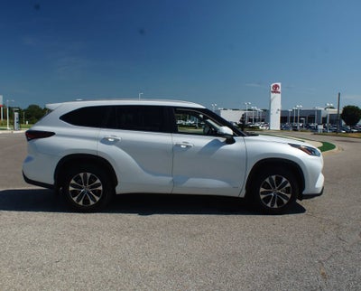 2026 Toyota Highlander Hybrid XLE