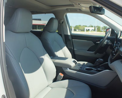 2026 Toyota Highlander Hybrid XLE