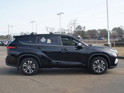 2023 Toyota Highlander Hybrid XLE