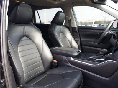 2023 Toyota Highlander Hybrid XLE