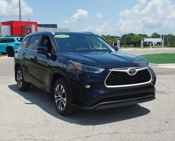 2026 Toyota Highlander Hybrid XLE