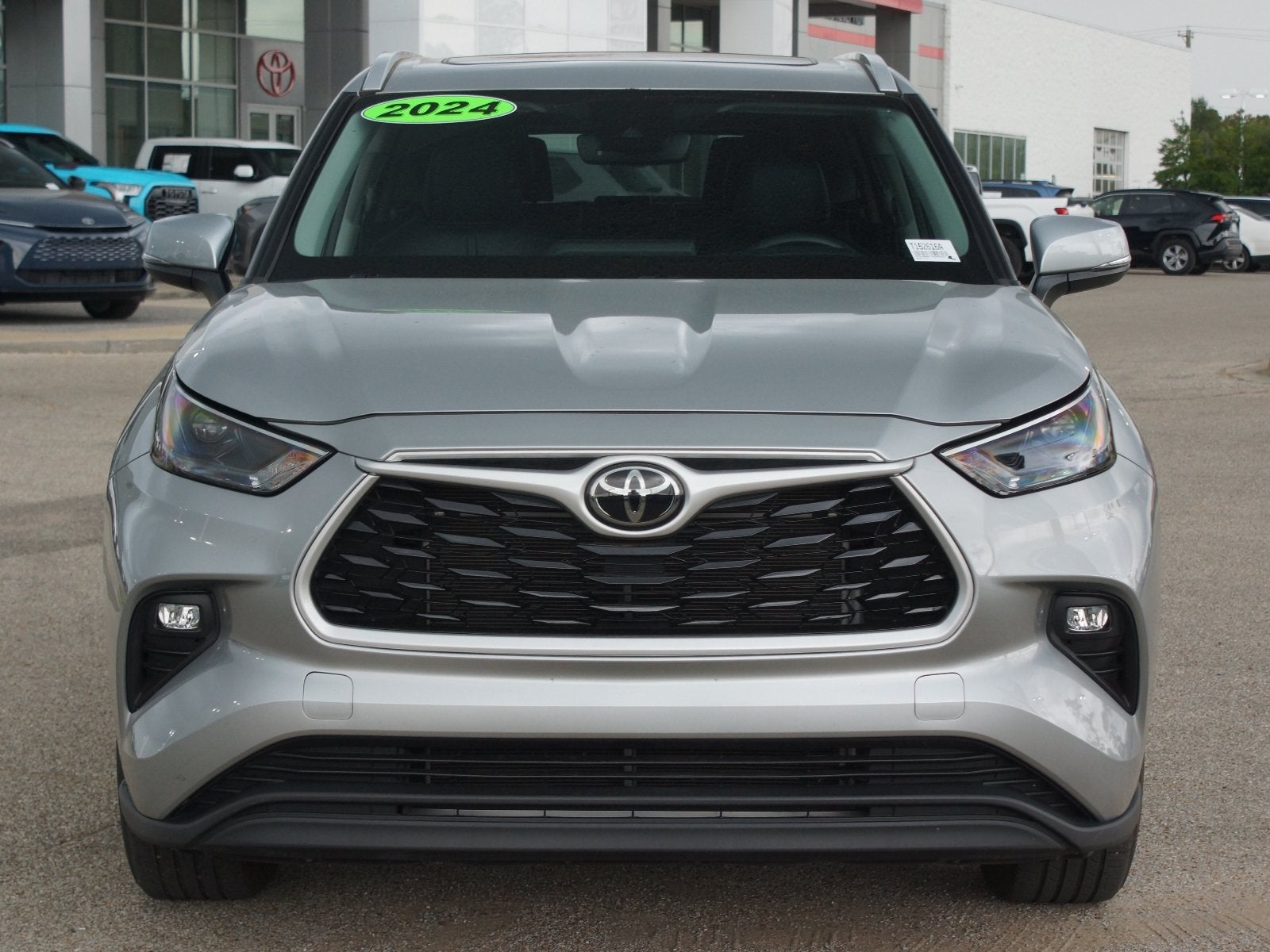 2024 Toyota Highlander XLE