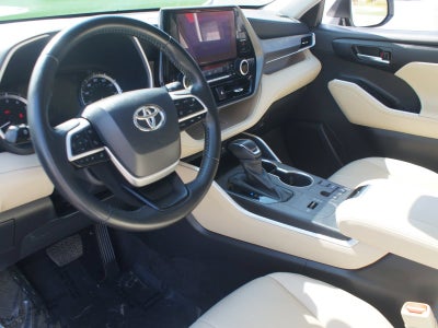 2024 Toyota Highlander XLE