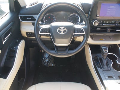2024 Toyota Highlander XLE