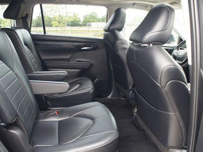 2024 Toyota Highlander XLE