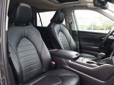 2024 Toyota Highlander XLE