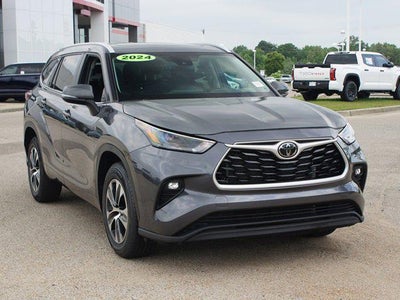 2024 Toyota Highlander XLE