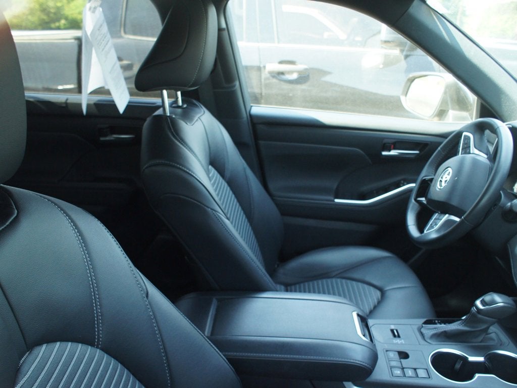 2024 Toyota Highlander XSE