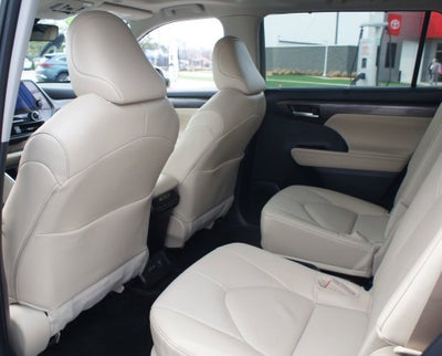 2025 Toyota Highlander Limited