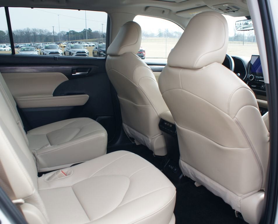 2025 Toyota Highlander Limited