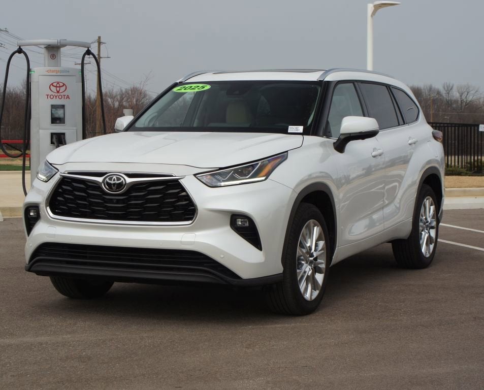 2025 Toyota Highlander Limited