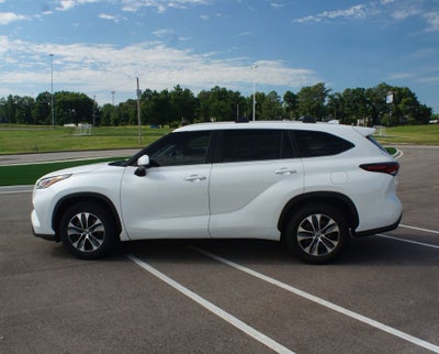 2024 Toyota Highlander XLE
