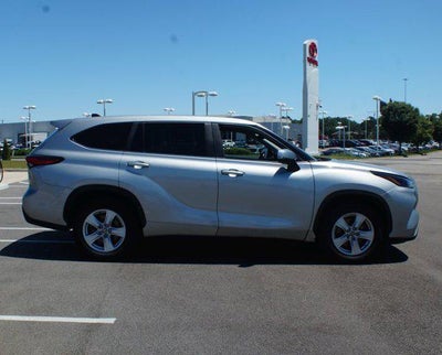 2023 Toyota Highlander LE