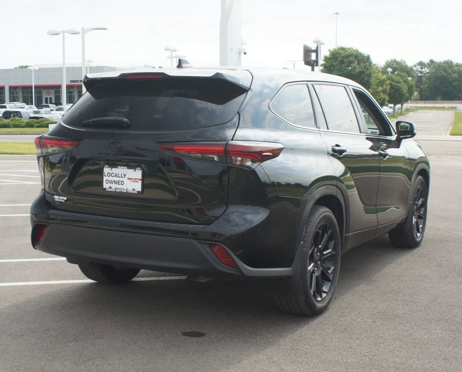 2024 Toyota Highlander LE