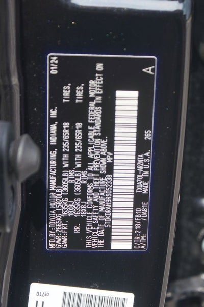 2024 Toyota Highlander LE