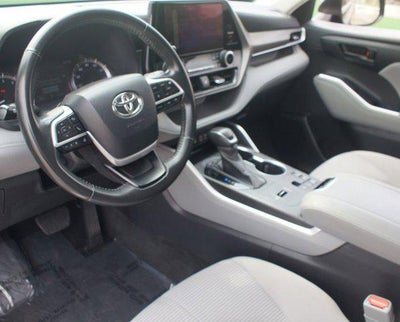 2024 Toyota Highlander LE