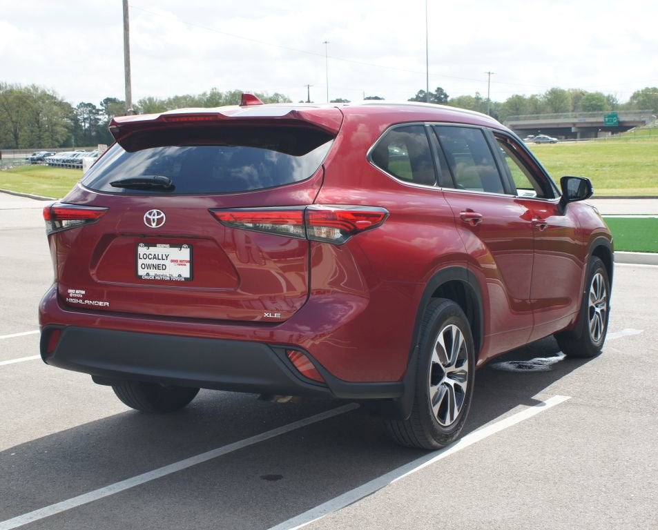2023 Toyota Highlander XLE