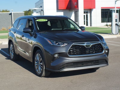 2025 Toyota Highlander Platinum