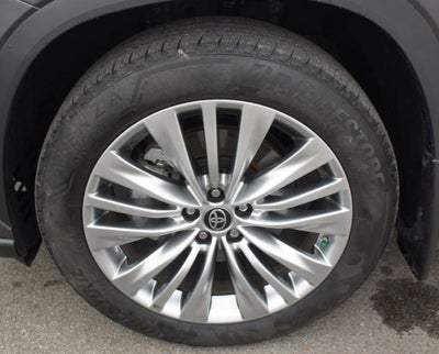 2024 Toyota Highlander Platinum