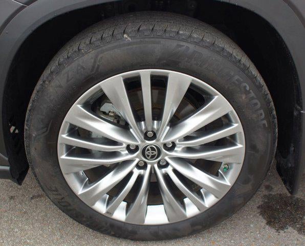 2024 Toyota Highlander Platinum