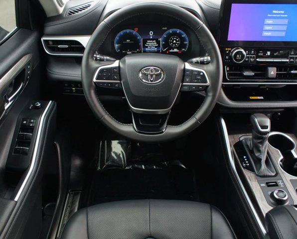 2024 Toyota Highlander Platinum