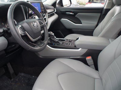 2024 Toyota Highlander XLE