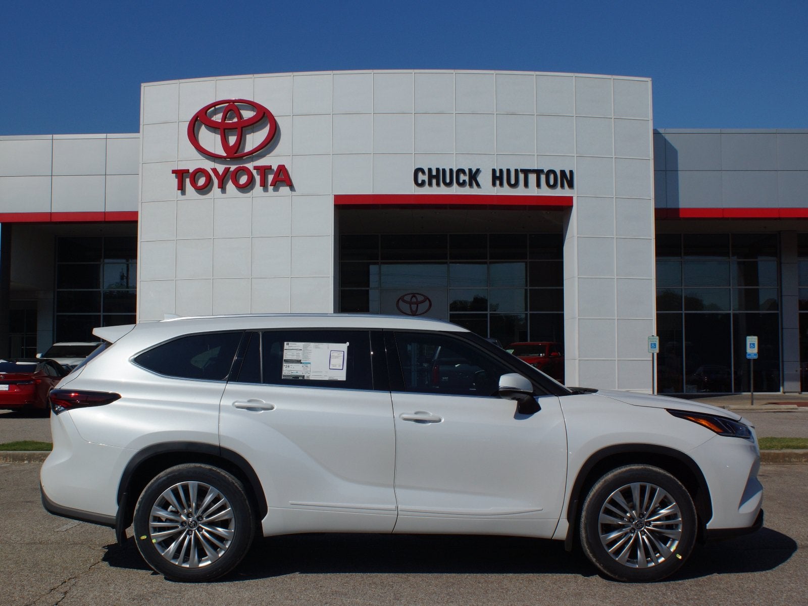2026 Toyota Highlander Base