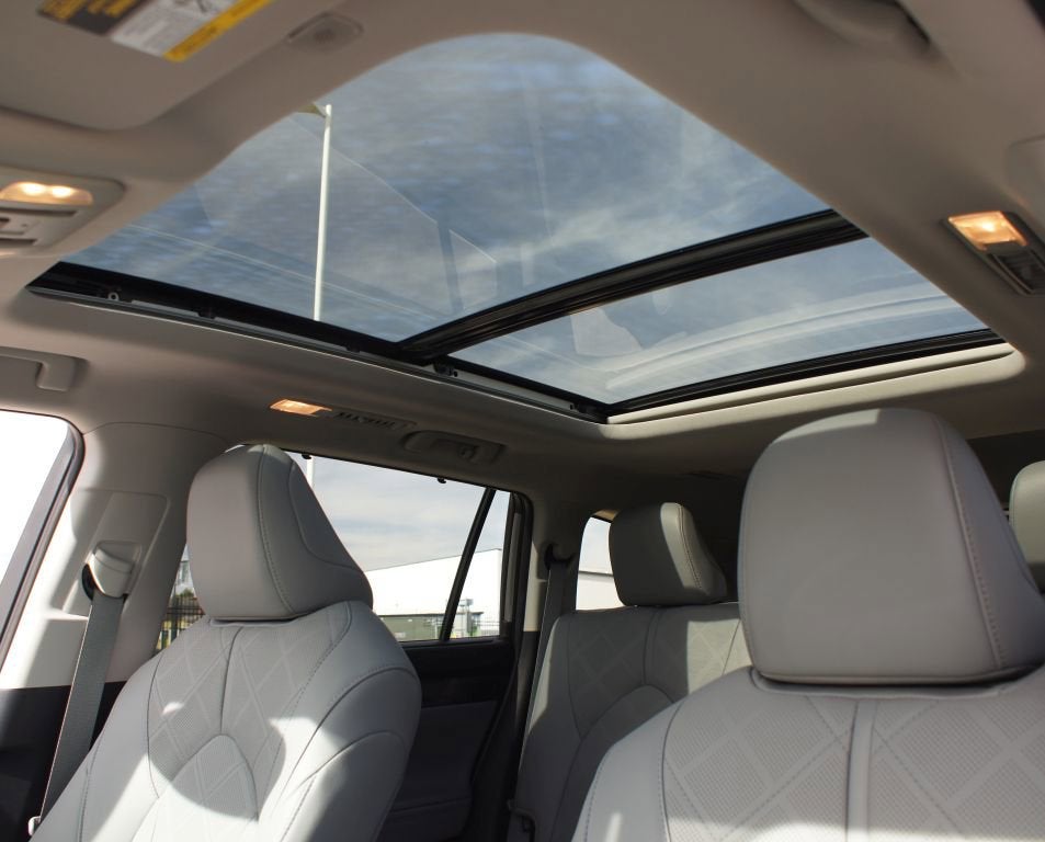 2025 Toyota Highlander Platinum