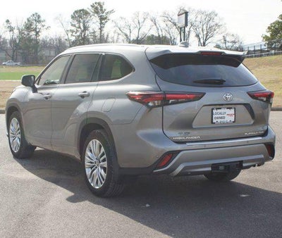 2025 Toyota Highlander Platinum