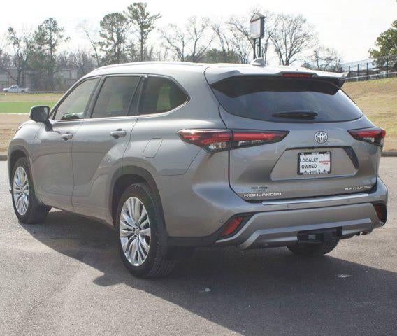 2025 Toyota Highlander Platinum