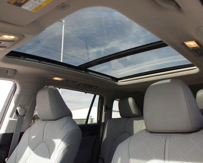 2025 Toyota Highlander Platinum