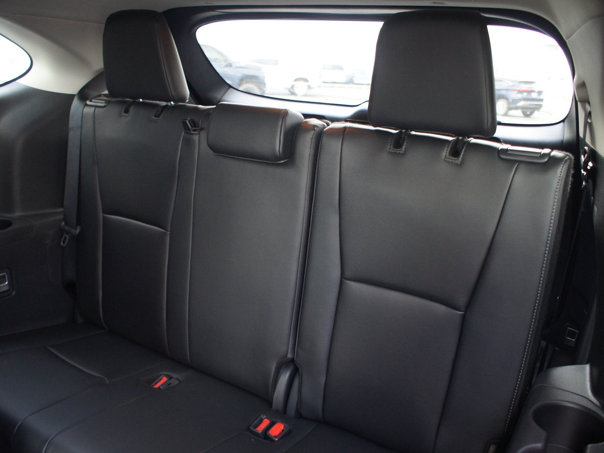 2025 Toyota Highlander Base