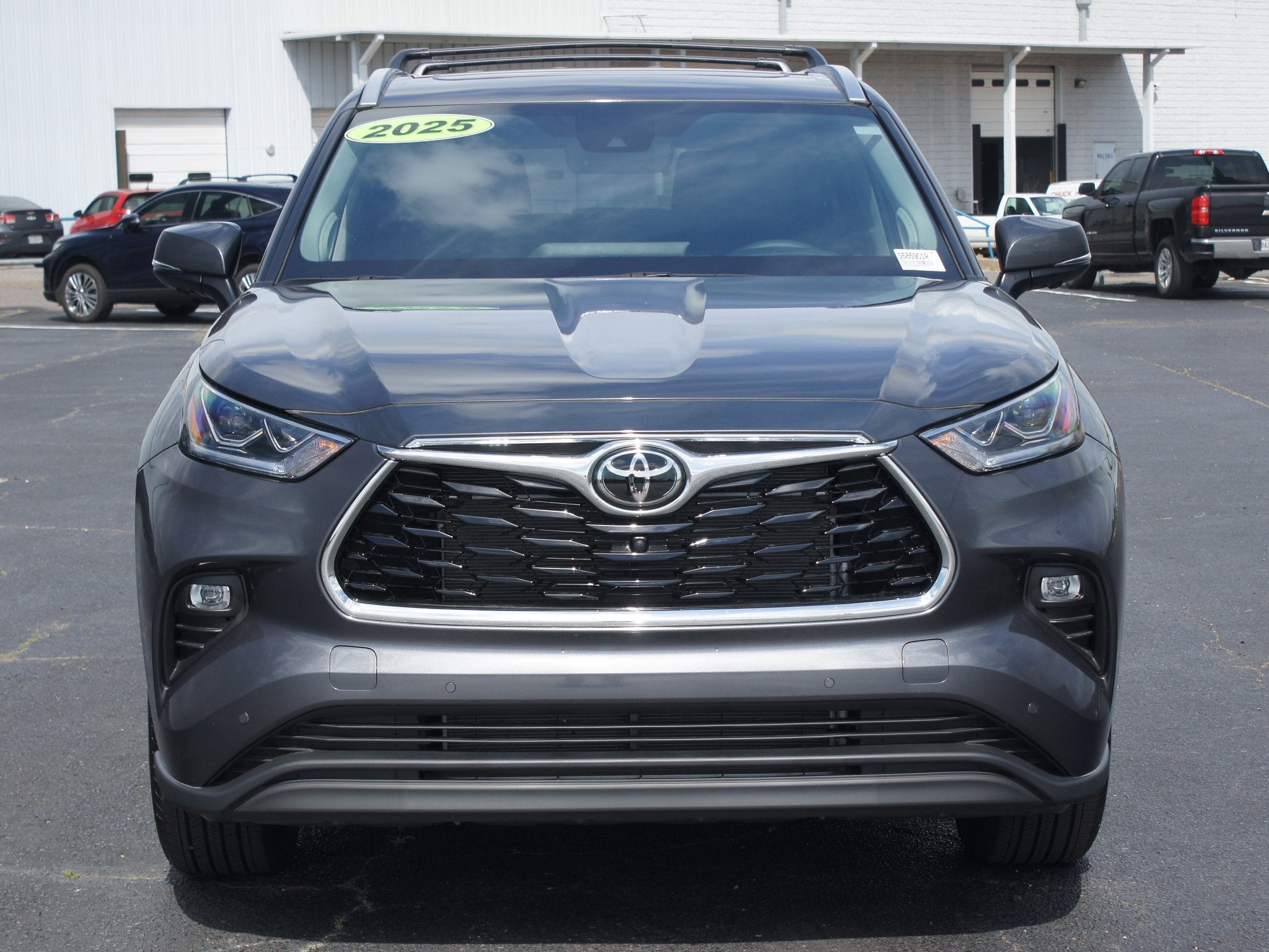 2025 Toyota Highlander Base