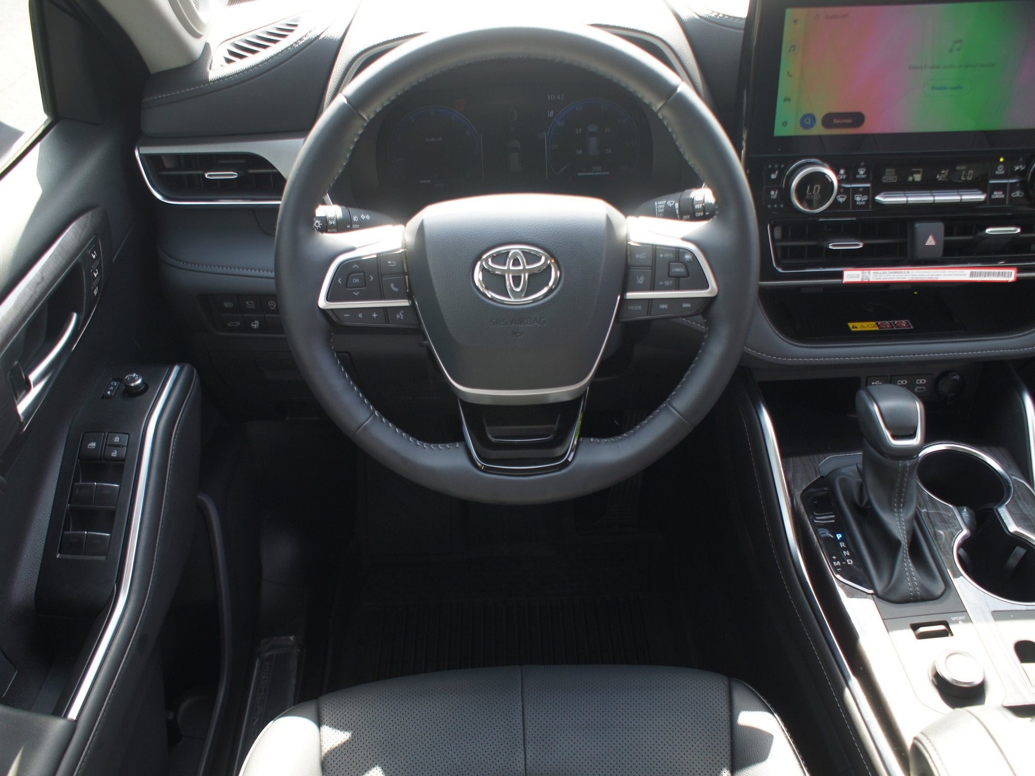 2025 Toyota Highlander Base