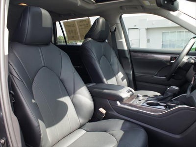 2025 Toyota Highlander Limited