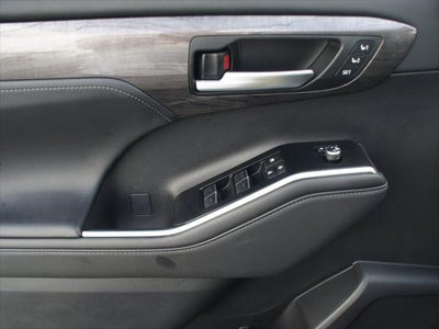 2025 Toyota Highlander Limited