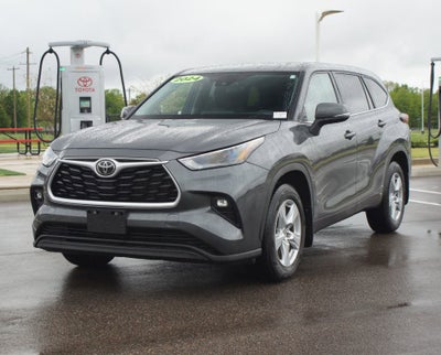 2024 Toyota Highlander LE