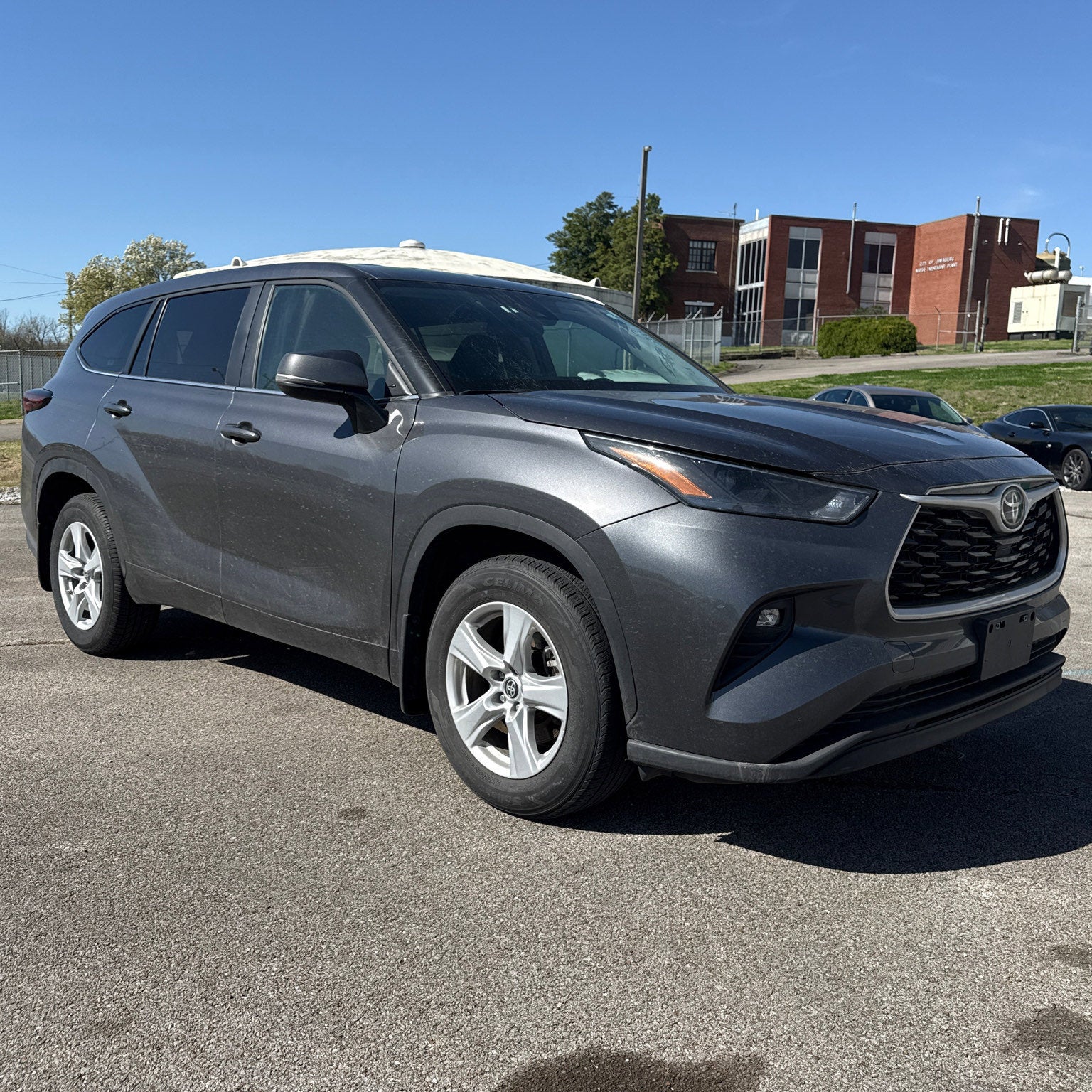 2024 Toyota Highlander LE