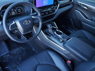 2025 Toyota Highlander Limited