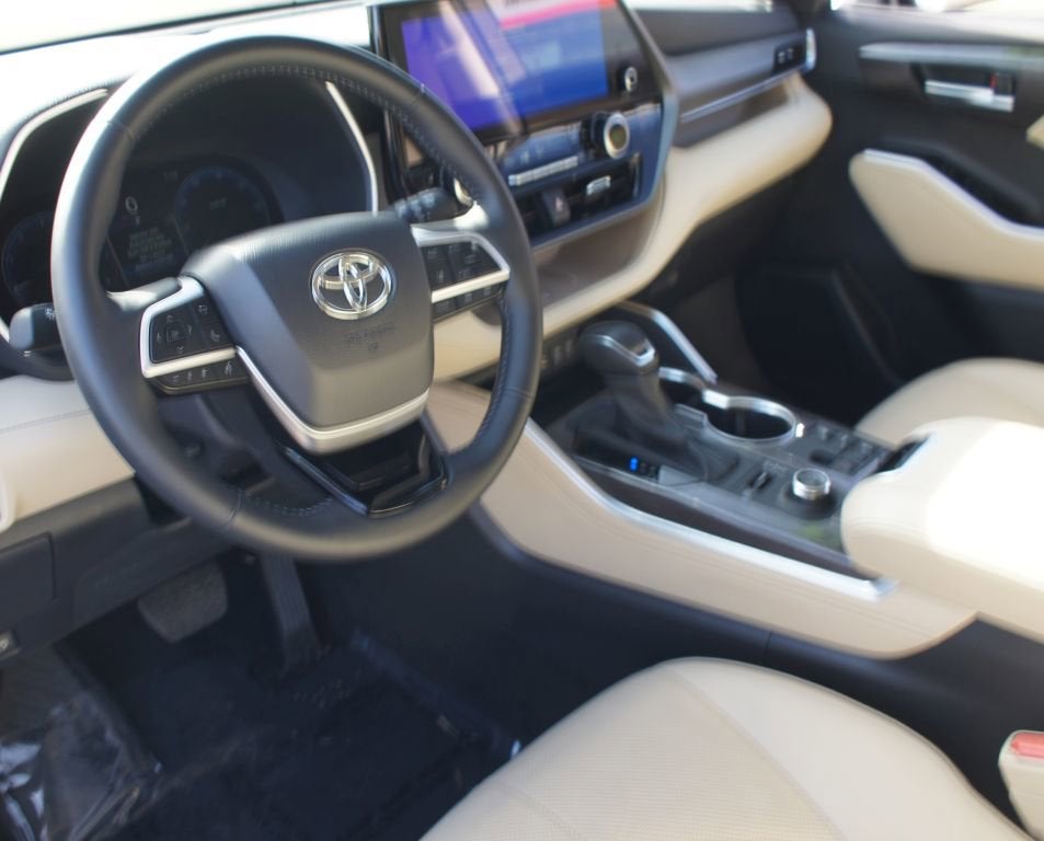 2025 Toyota Highlander Limited
