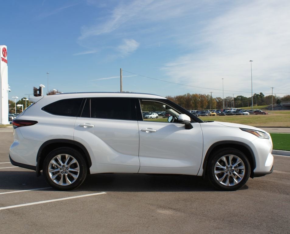 2025 Toyota Highlander Limited