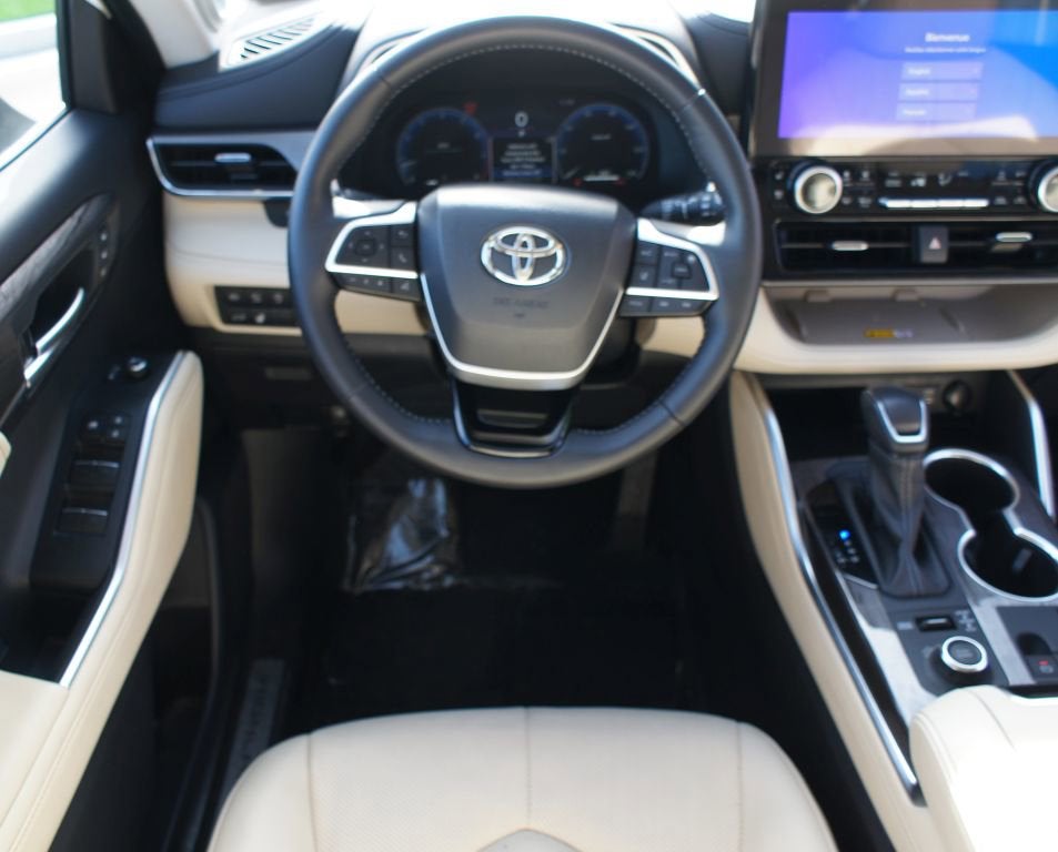 2025 Toyota Highlander Limited