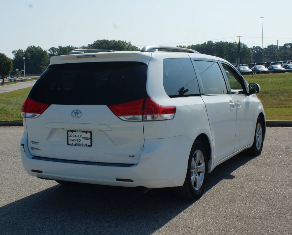 2014 Toyota Sienna LE